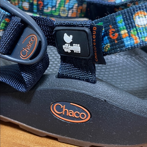Men’s Chaco Summer of 69 Z/Cloud 2 Sandal Woodstock Peace & Love Print Size 11 - Picture 10 of 16